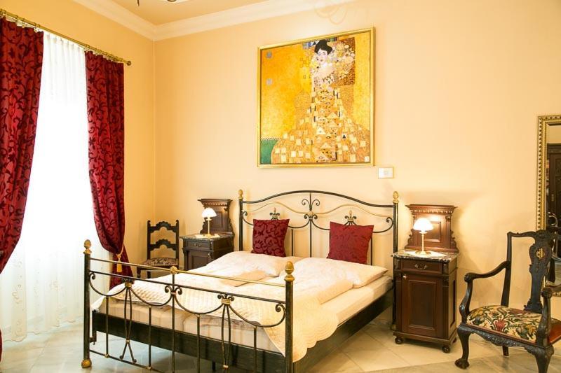 Boutique Hotel Ur-Wachau Weissenkirchen in der Wachau Esterno foto