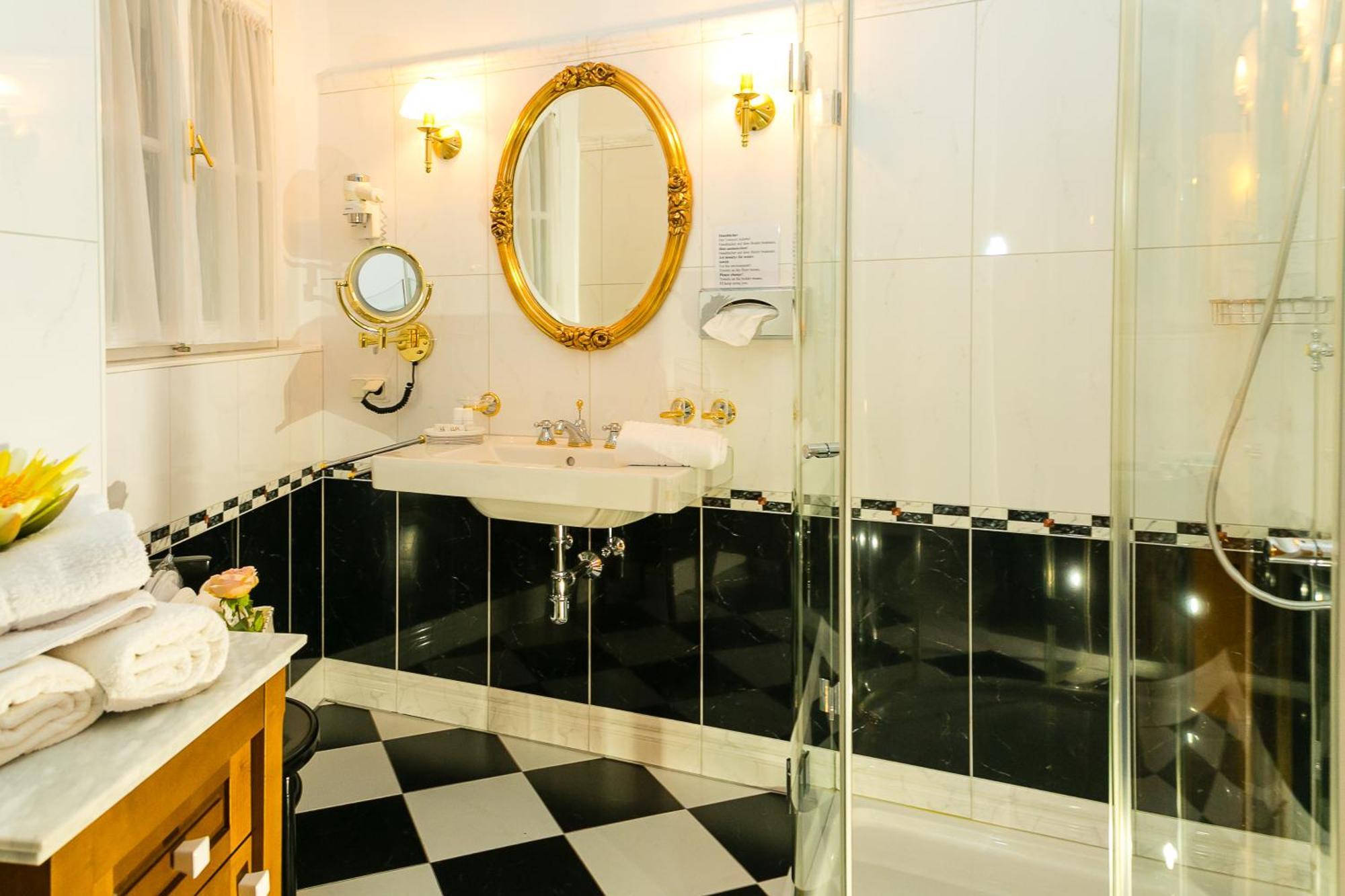 Boutique Hotel Ur-Wachau Weissenkirchen in der Wachau Esterno foto