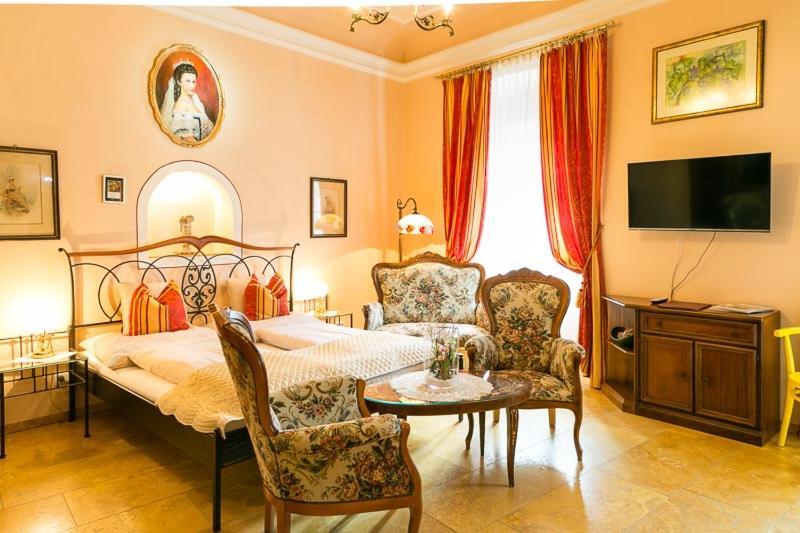 Boutique Hotel Ur-Wachau Weissenkirchen in der Wachau Esterno foto